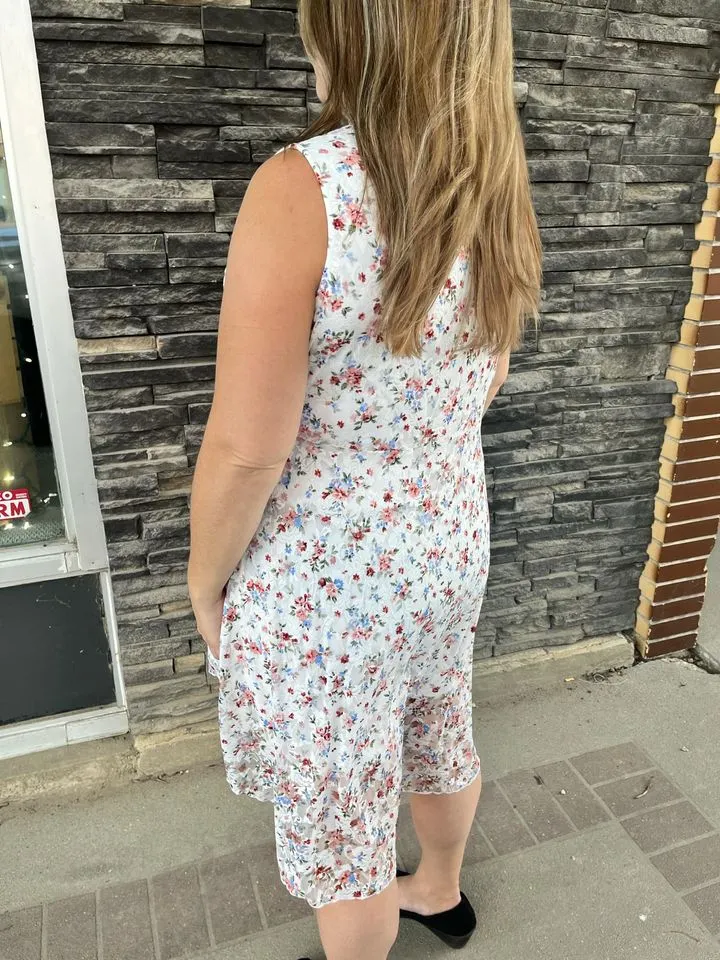 Dress - White Floral Lace/mesh MidiDress