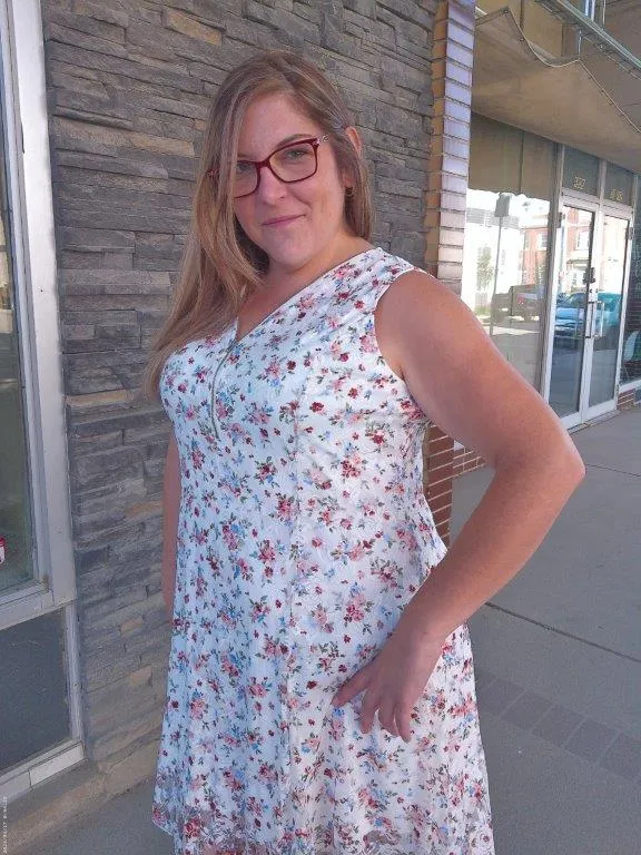 Dress - White Floral Lace/mesh MidiDress