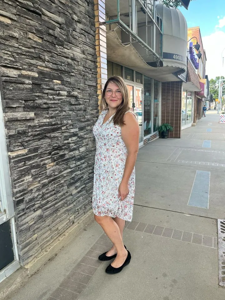 Dress - White Floral Lace/mesh MidiDress