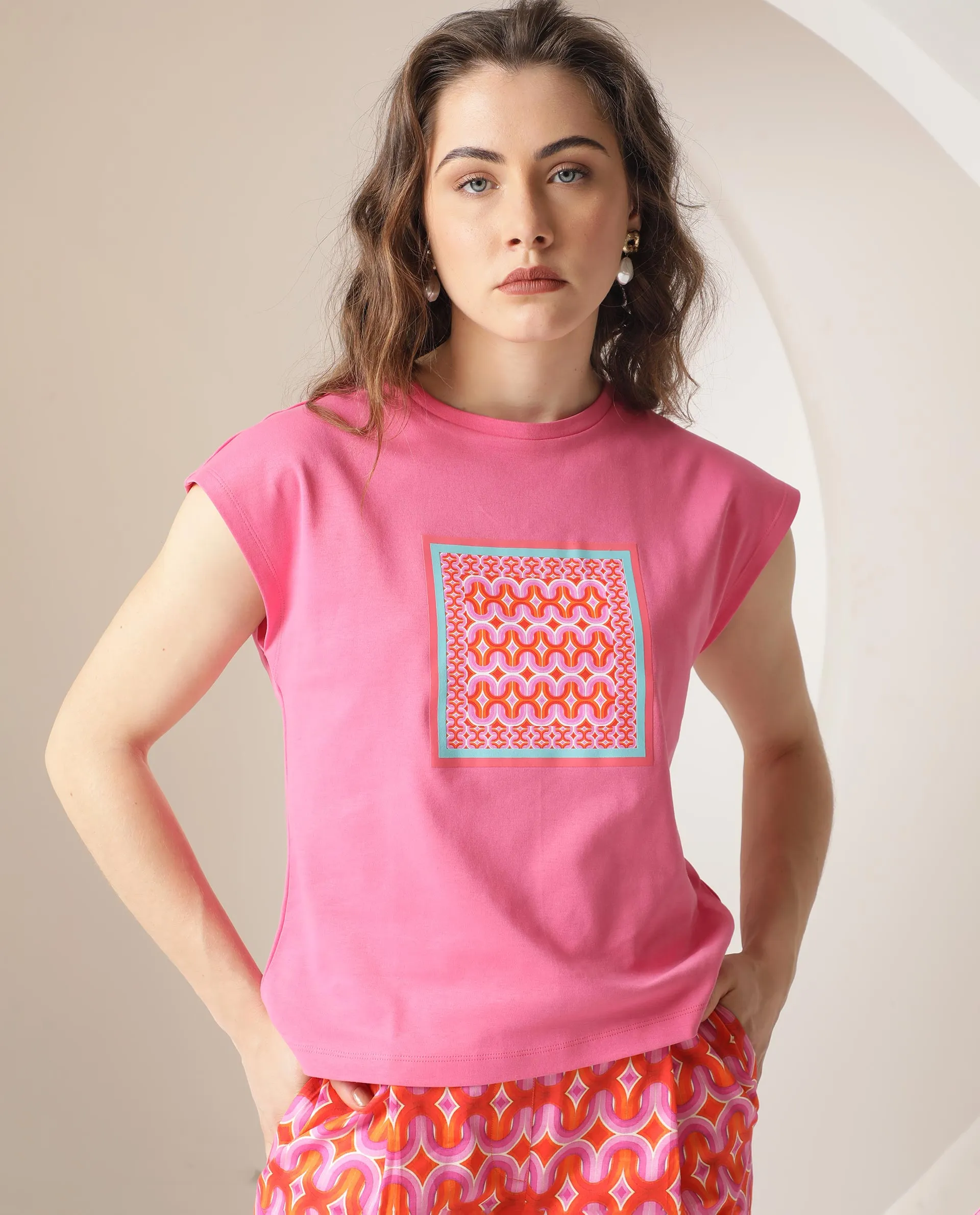 Rareism Women Drelia Pink Cotton Fabric Short Sleeves Crew Neck Extended Sleeve Regular Fit Graphic Print T-Shirt
